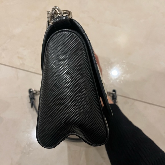 Authentic Louis Vuitton twist PM bag Black - Picture 3 of 4